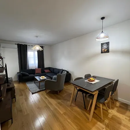 White Homes - Point Apartmán Podgorica