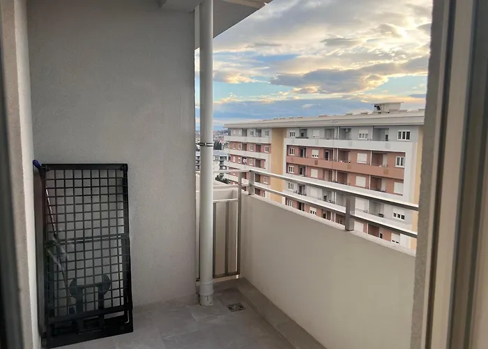 White Homes - Point Apartmán Podgorica